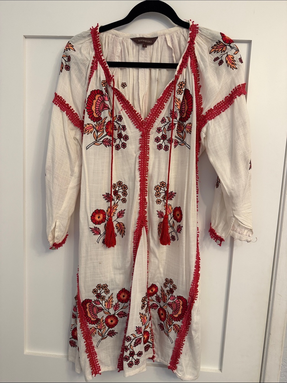 Ranna Gill Embroidered Floral Boho Tunic Dress in White and Red